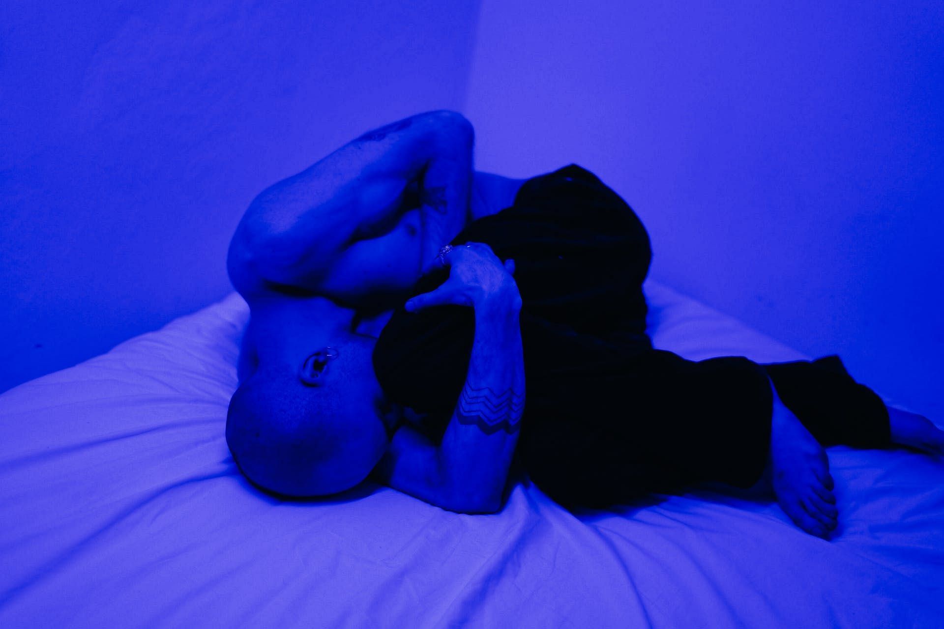 Uncomfortable sleep position can contribute towards hip numbness (Image via Pexels/cottonbro studio)